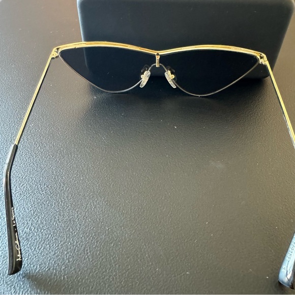 Adam Selman x Le Specs The Fugitive White & Gold Cateye Sunglasses - Picture 4 of 11